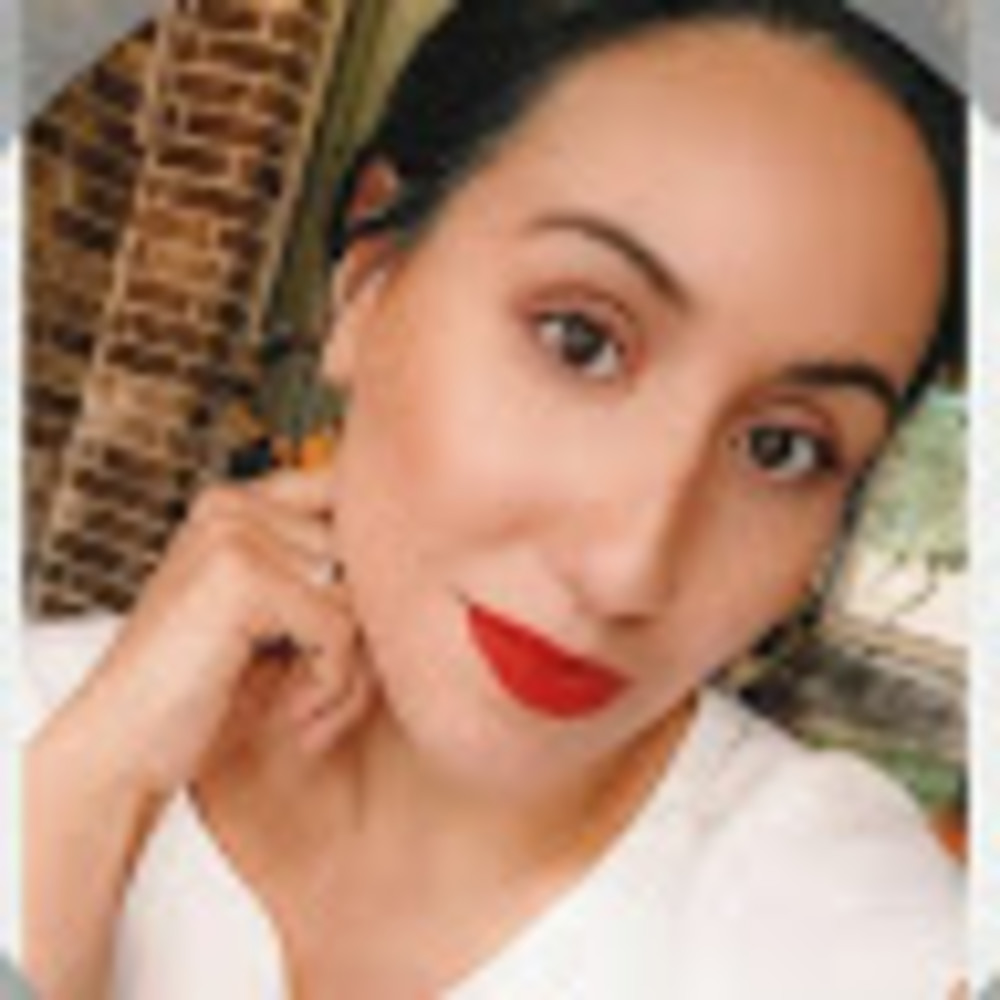 Meet your Posher, Marisa